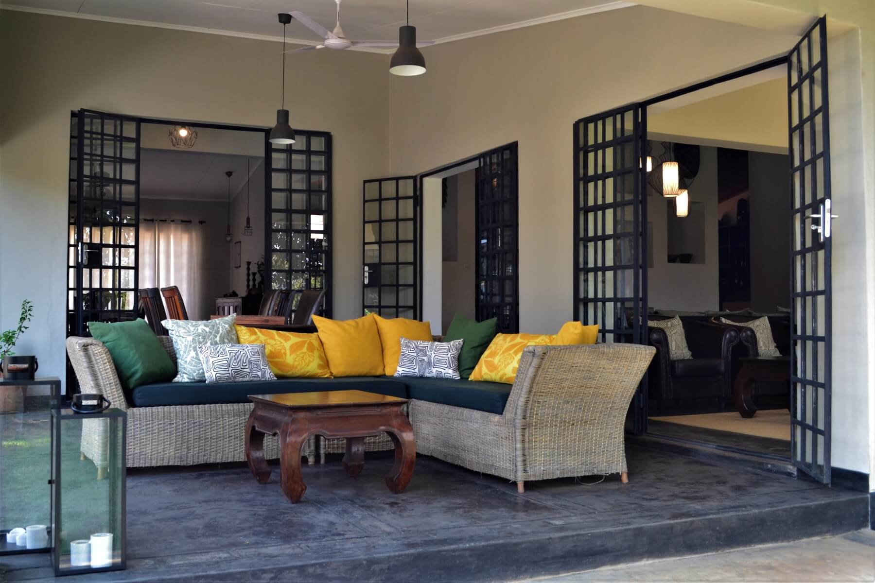 Lounge area